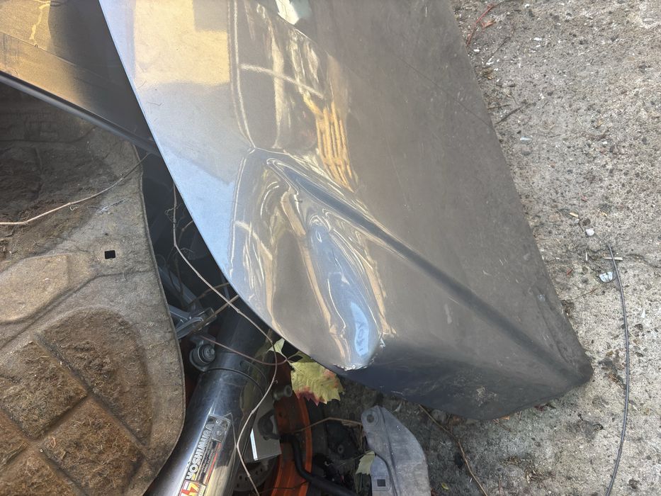 Maska toyota corolla e21