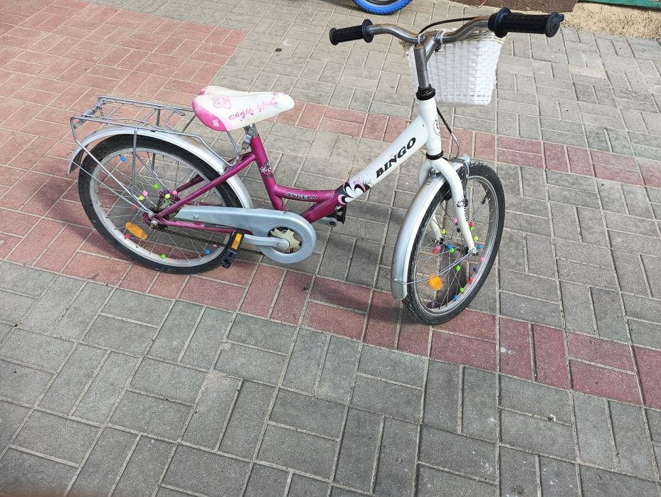 Rowerek dziecięcy 20 cali koła + kask b twin