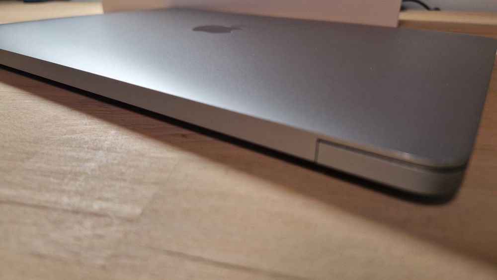 MacBook Air M1 - 16GB RAM/256GB SSD - Único dono