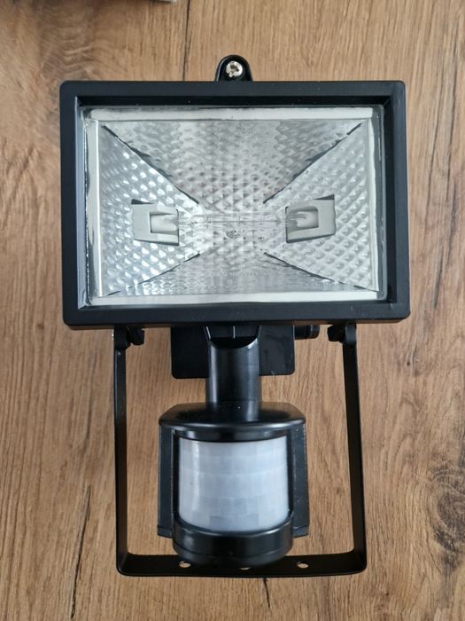 Halogen Greenlux Tomi 150B