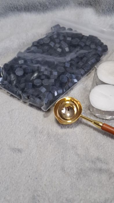 Zestaw do tworzenia pieczęci woskowych