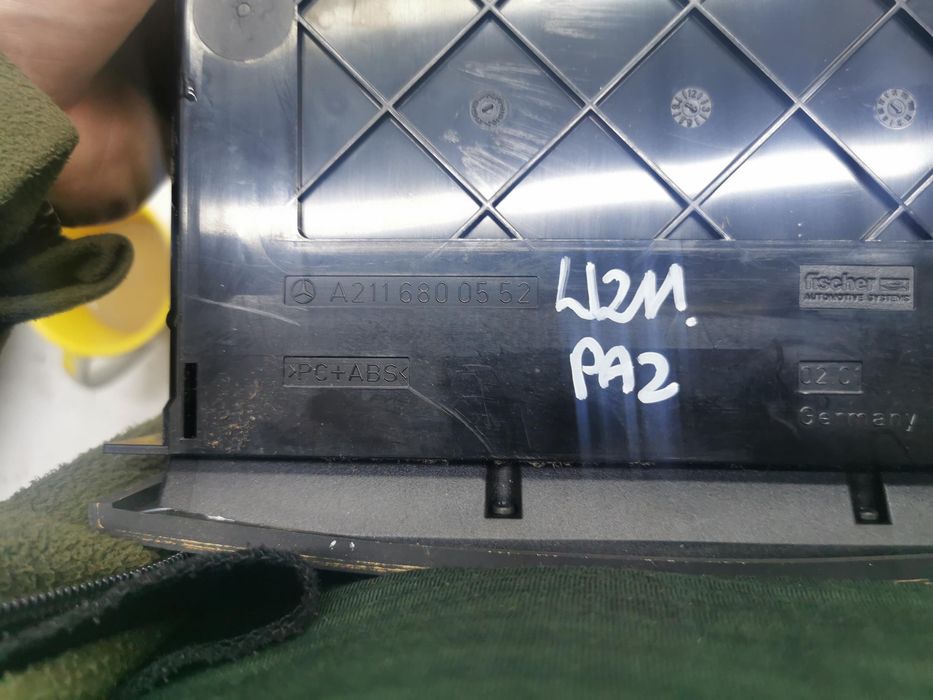 Panel przełącznik awaryjnych mercedes e-klasa w211