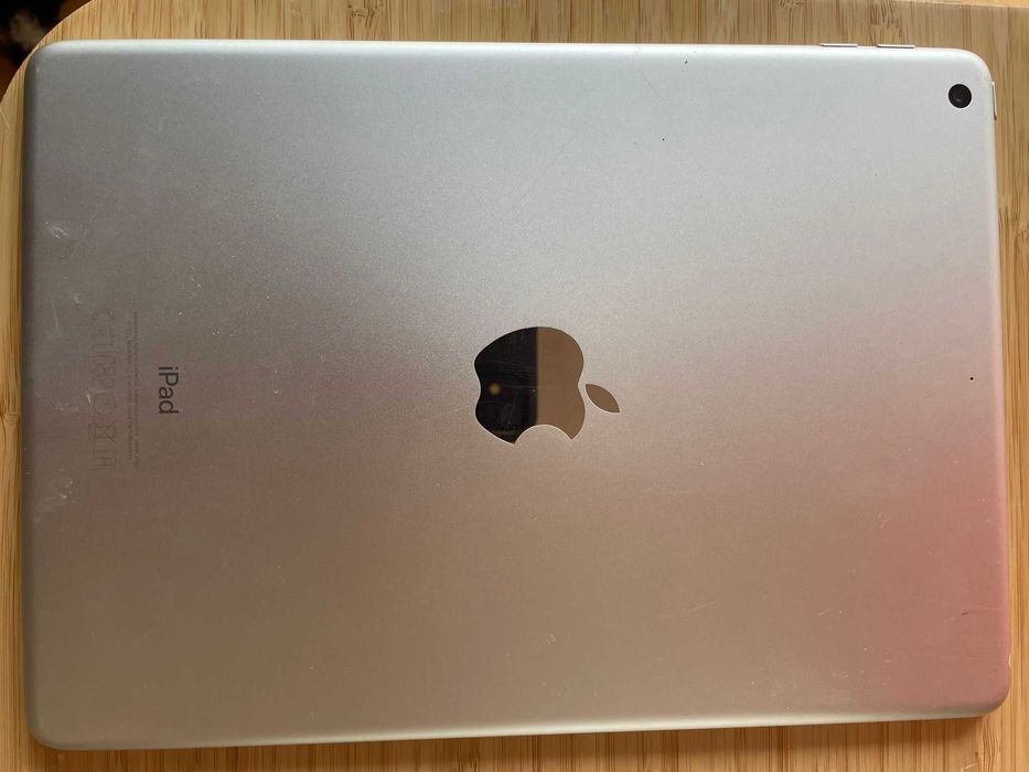 iPad 9.7" (5ª geração) 128Gb