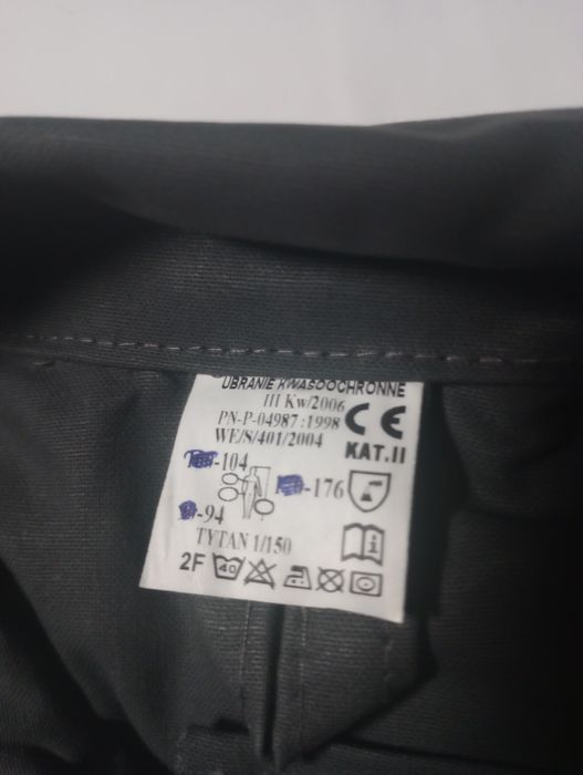 Ubranie kwasoochronne. Spodnie i część górna. Nowe, nieużywane.