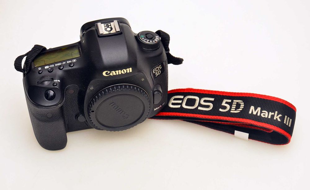 Lustrzanka Canon EOS 5D Mark III korpus. Piękny stan. Gwarancja!