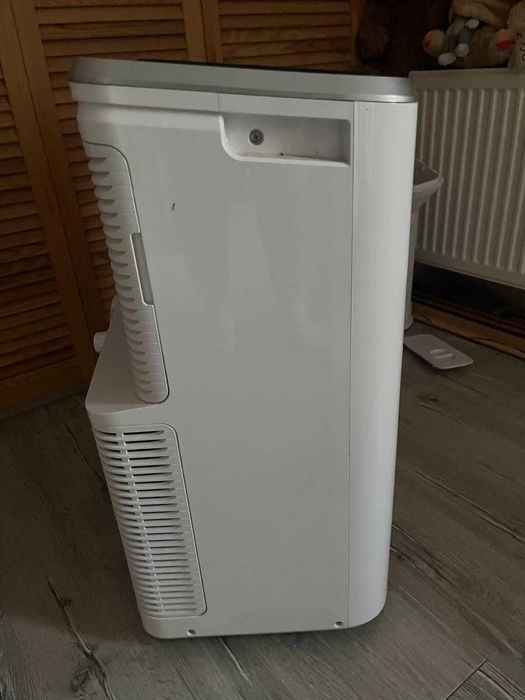Кондиціонер мобільний Electrolux EXP26U338HW