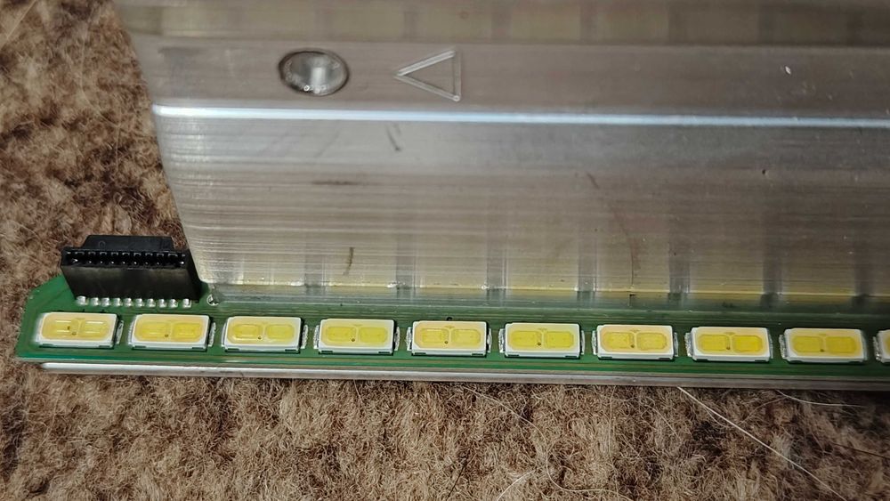 Подсветка EDGE оригинал LG SONY на радиаторе