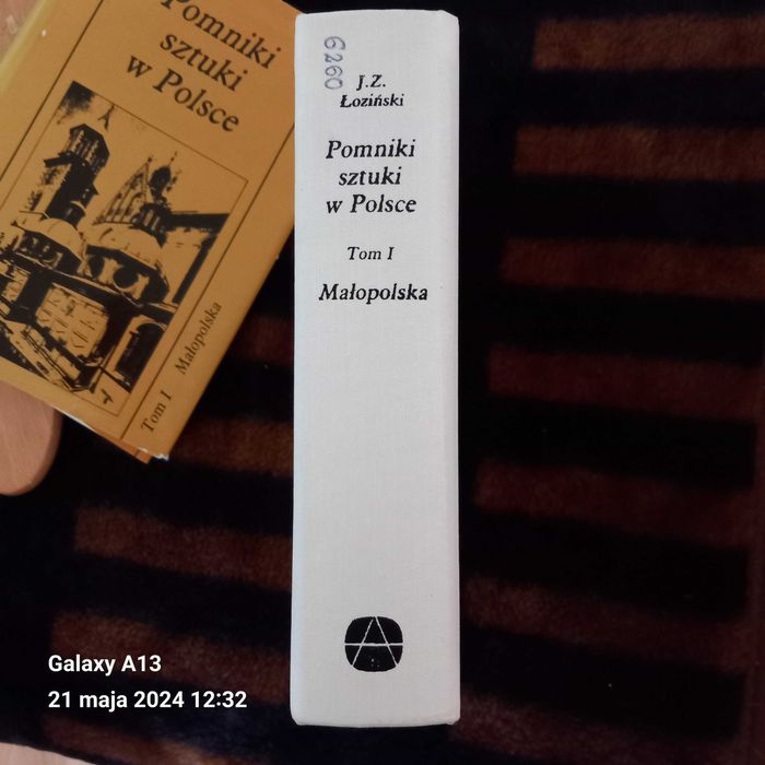Literatura, pomniki sztuki w Polsce..