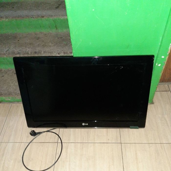 Телевизор  LG  бу