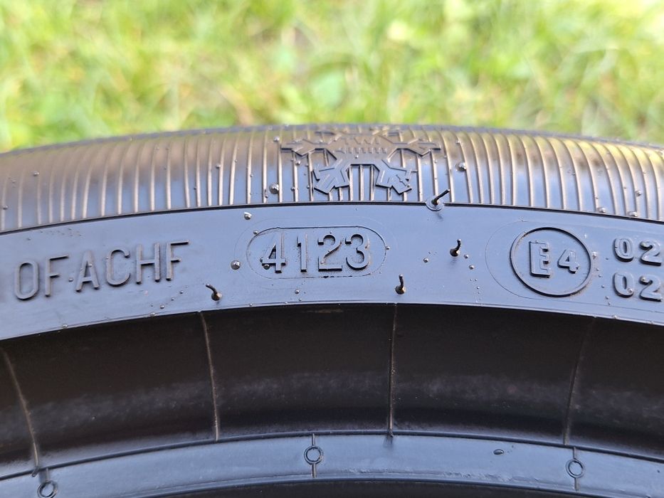 Нова зимова пара шин PLATIN 205 50 17