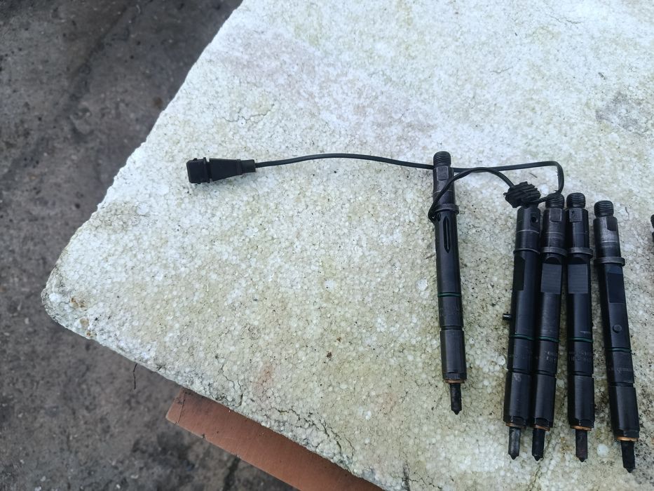 Форсунки на 2,5 тді