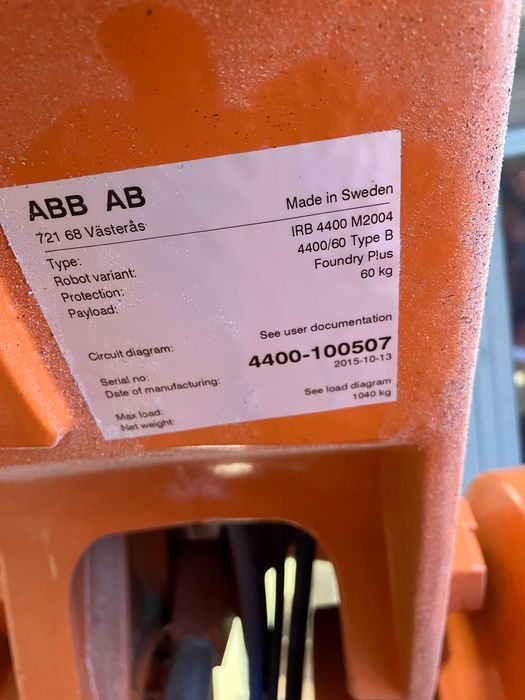 Robot Frezujący ABB IRB 4400 16R cela,wyciąg,stół 360,magazyn narzędz