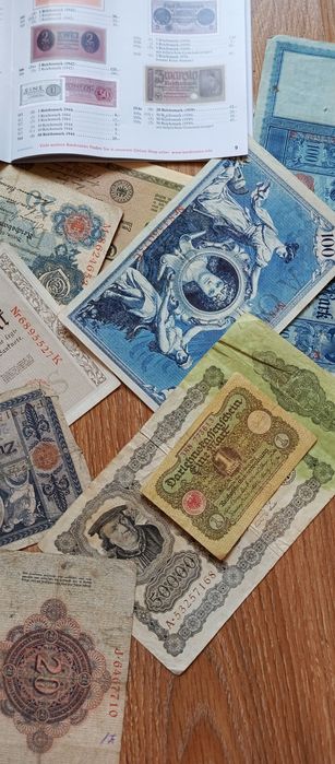 Katalog banknotów z banknotami Niemiec
