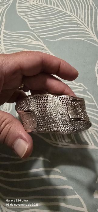 Bracelete em prata italiana.