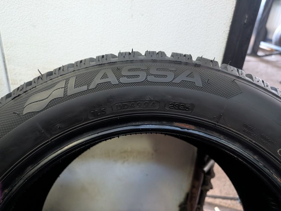 Opony zimowe lassa 215/55r16 25r jak nowe 9,2mm