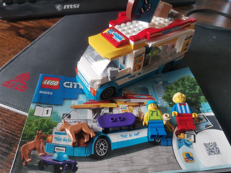 Lego City 60253 - Furgonetka z lodami