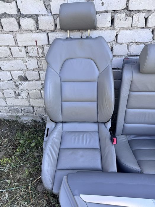 Салон Сидіння Шкіра AUDI A6C6 електро, пам'ять , підсвітка, підігрів