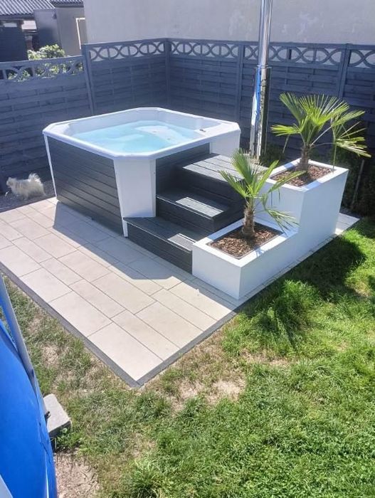 Ekskluzywne Jacuzzi Gazowe | Producent EFRO SPA | Lato 2026