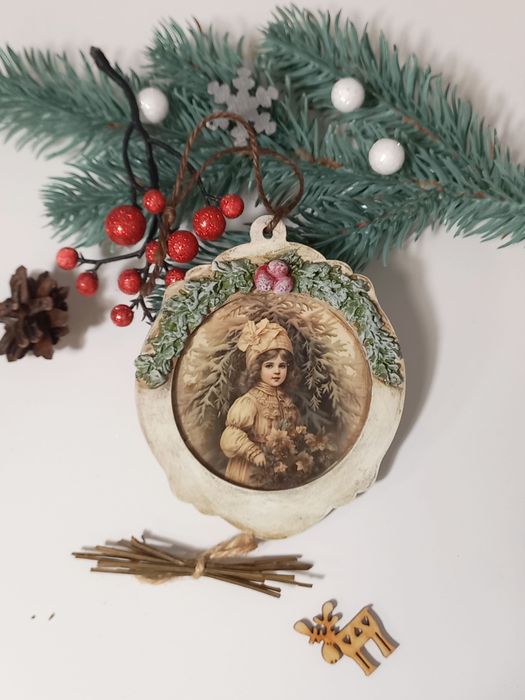 Вінтажні іграшки ручної роботи на ялинку