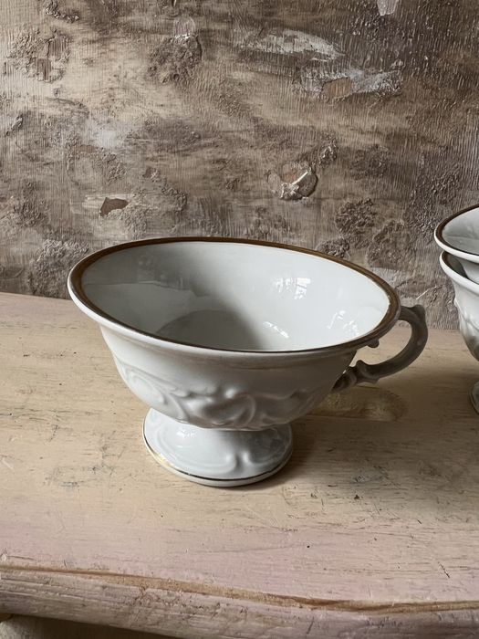 6 porcelanowych filizanek Walbrzych