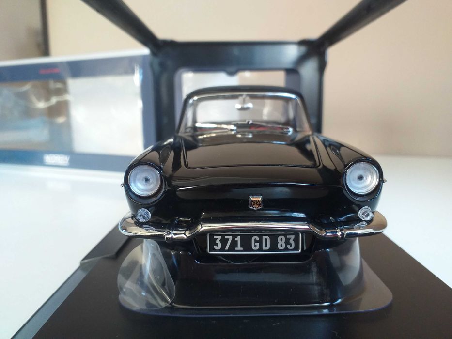 модель 1.18 Renault Floride 1961 Norev 1:18