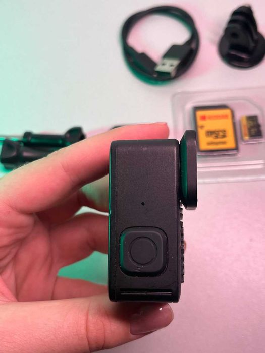 Екшн камера GoPro - HERO  4K з картою пам'яті у подарунок.