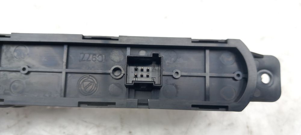 Botão / interruptor 4 piscas FIAT 500 (312_)