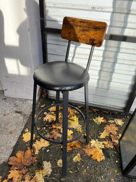 Krzesło barowe hoker