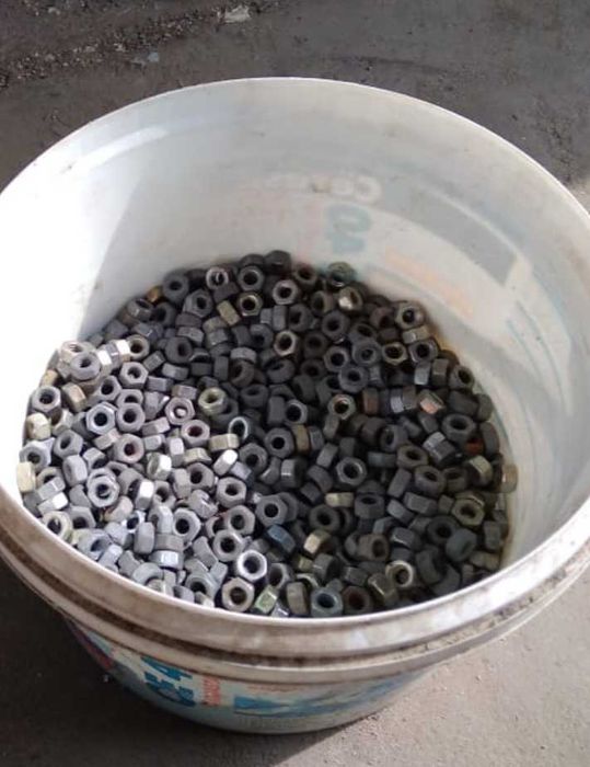 Болти М 6,шайби,гайки ,нові