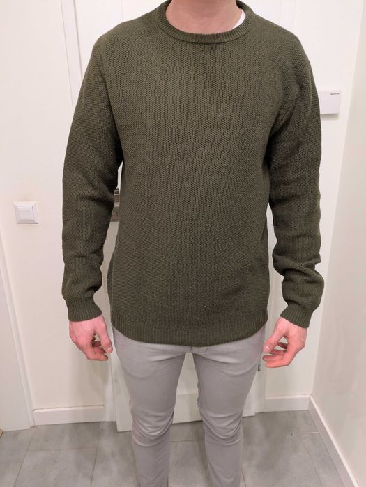 Ciemnozielony sweter męski