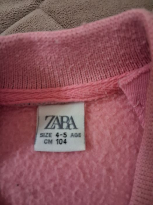 Бомбер барбі zara