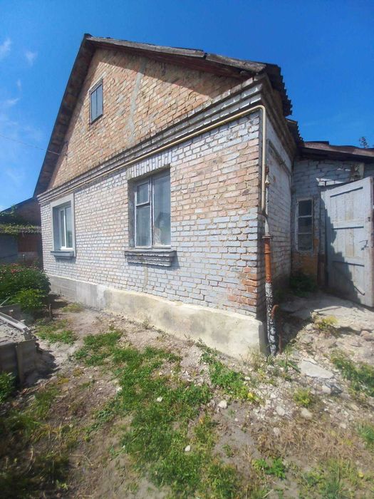Продається частина будинку в м. Здолбунів