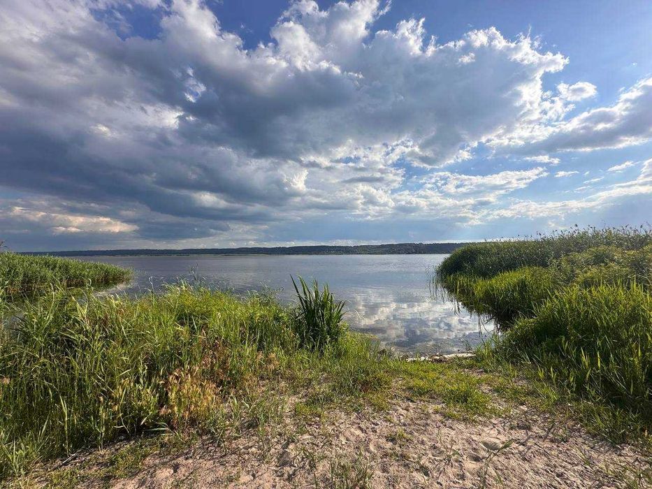 ЗЕМЕЛЬНА ДІЛЯНКА біля Києва з виходом на річку на воду вихід до Дніпра  12 сот. біля води  50 хв від Києва недорого краєвид Бориспільський рн