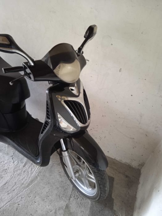 Великий скутер Сф 150