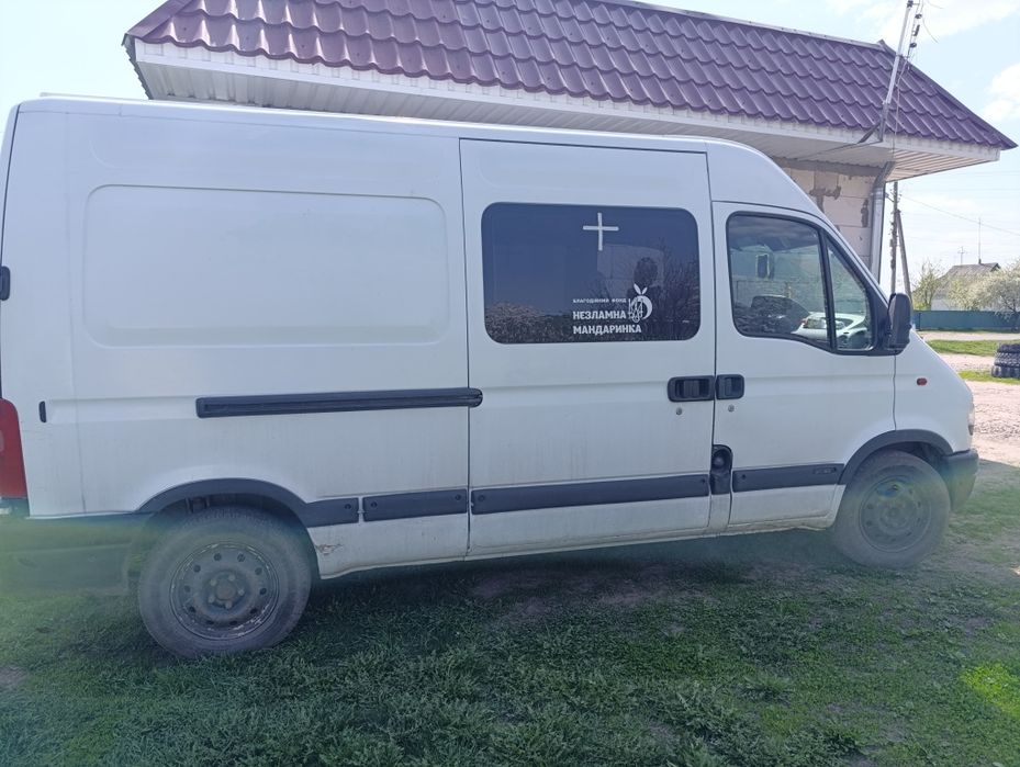 Бус "NISAN"грузо-пасажирський 2003р.