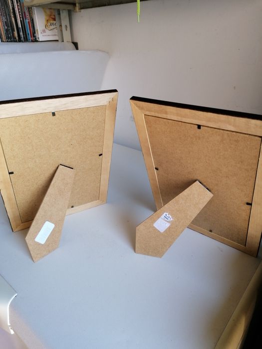 2 Mahogany Frames64739670564099121