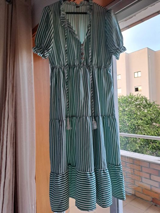 Vestido midi XL verse e branco