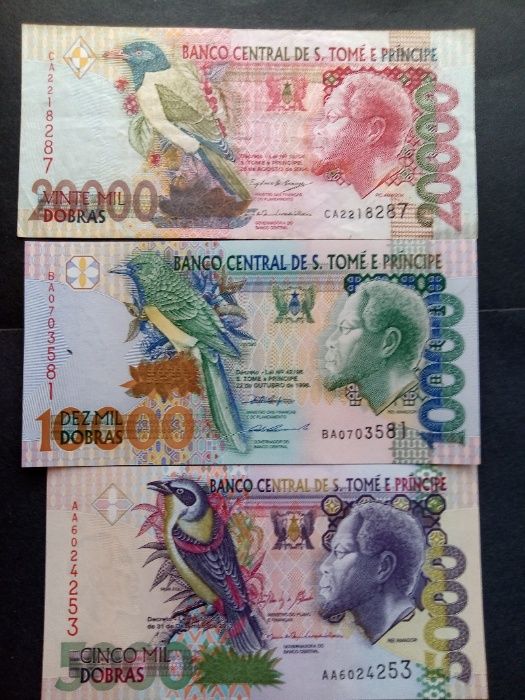 3 notas de São Tomé 5000/10000/20000 Dobras 2013/1996/2004 novas