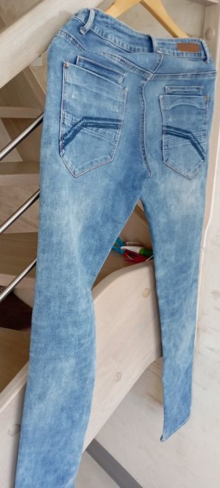 Jeansy Reporter young  stan bdb- rozmiar M joggery regulowany pas