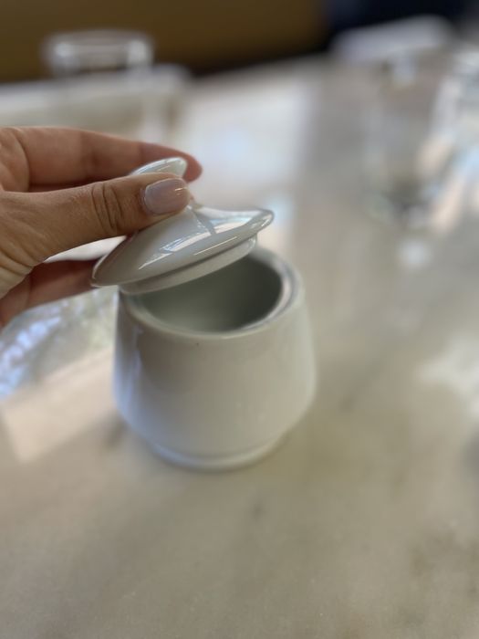 Açucareiro com tampa