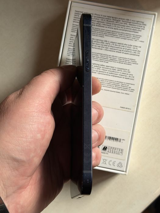 iPhone 12 black, bez blokad, bateria 87%, komplet