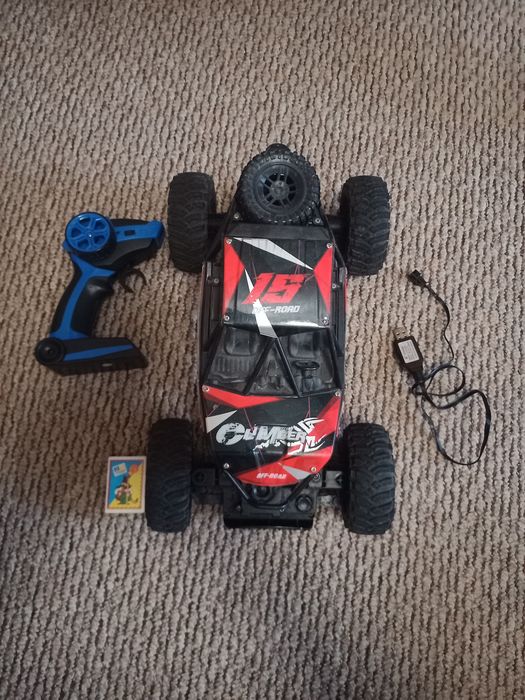 Машинка на дистанційному керуванні