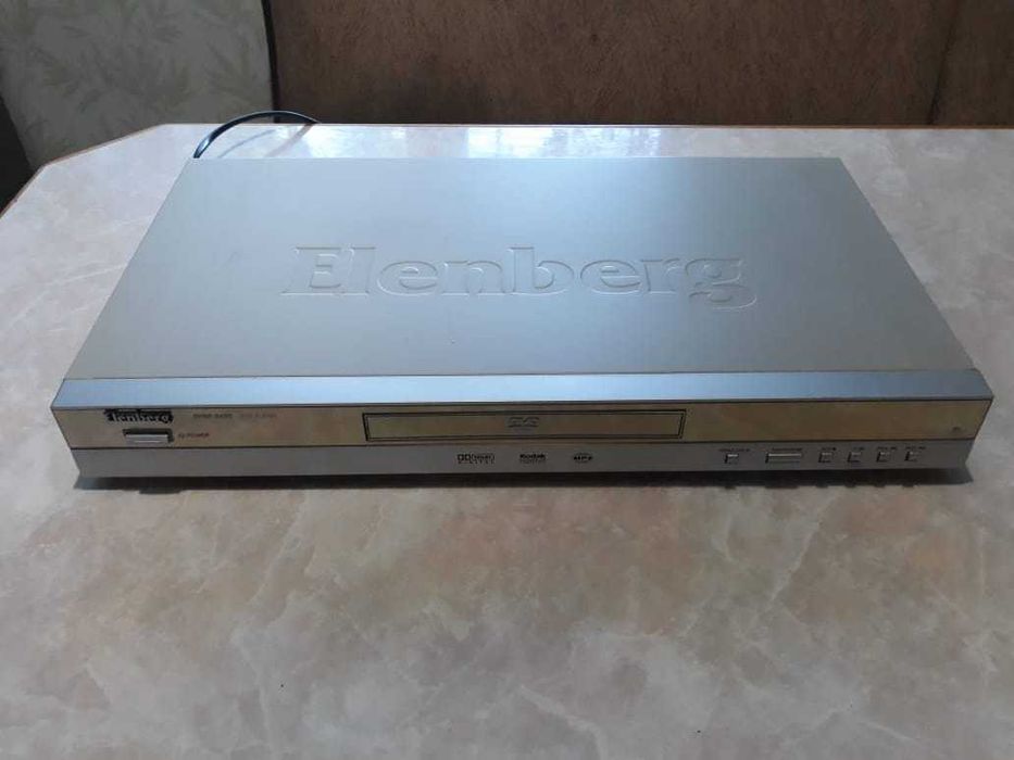 Двд плеер Elenberg. DVD. С дефектом