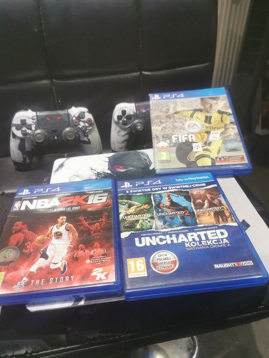 Ps4 slim dwa pady