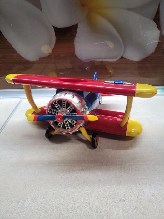 Літак іграшковий 25×30 см без деталей дивіться всі фото