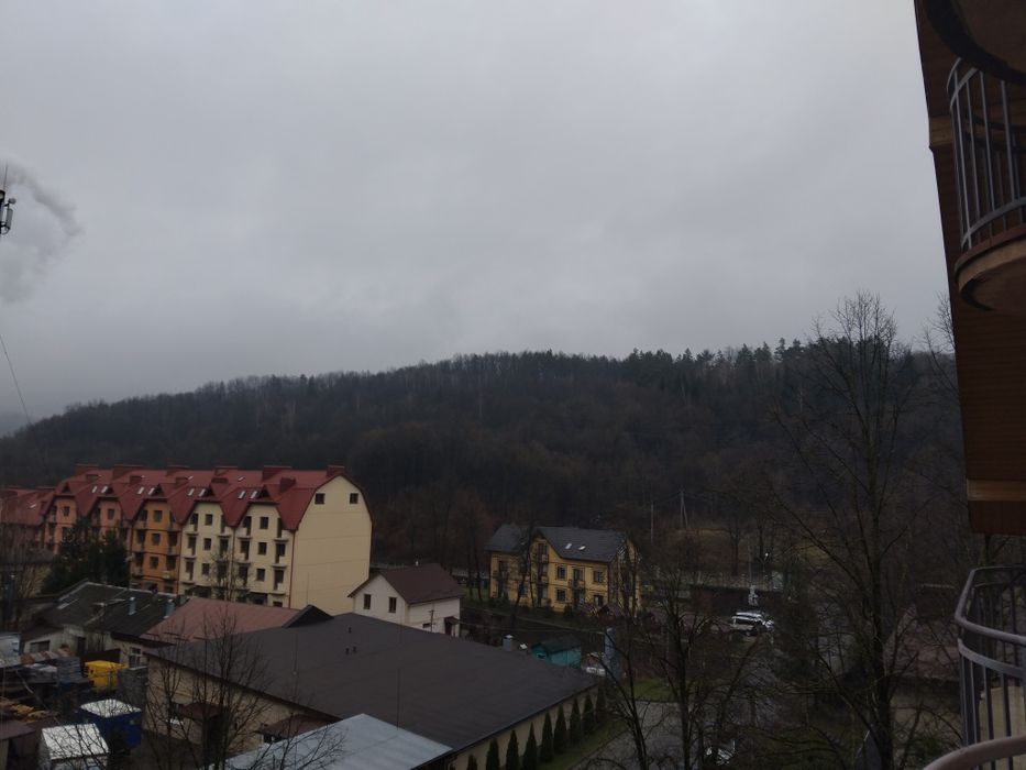 Ціну знижено! Продаємо 2к квартири курорт Поляна Сонячне Закарпаття