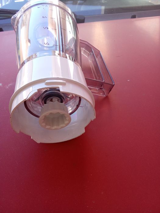 Copos de liquidificador em bom estado