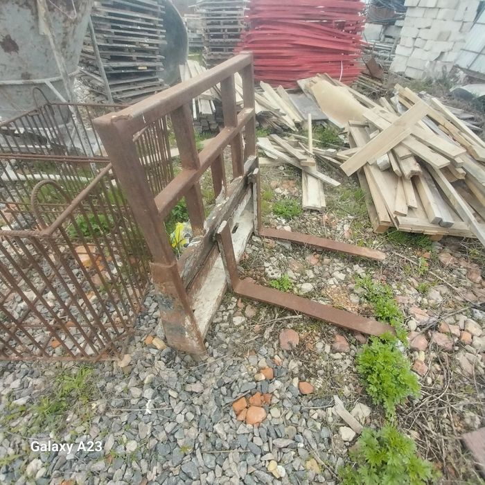 Вила лапи на погрузчик бу2