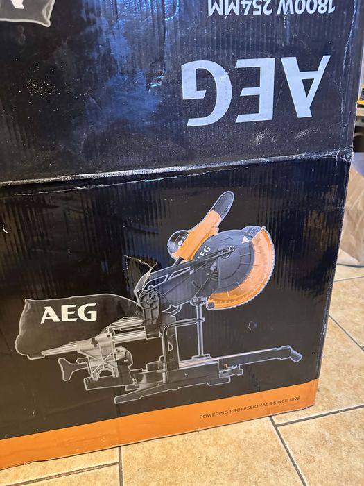 Ukośnica AEG 1800w
