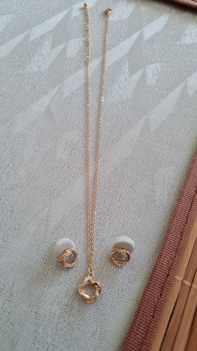Elegancki naszyjnik i kolczyki komplet